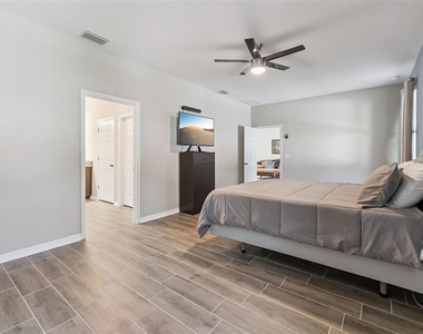 18229 Porfirio Place - Photo Thumbnail 13