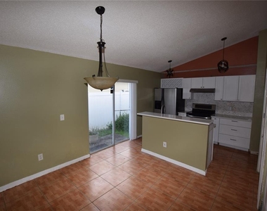 2216 Phonecia Court - Photo Thumbnail 6