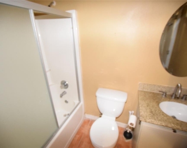 2216 Phonecia Court - Photo Thumbnail 17