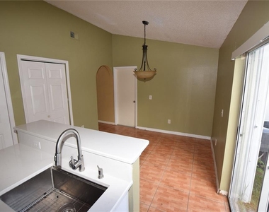 2216 Phonecia Court - Photo Thumbnail 9
