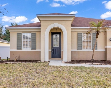 10354 Stratford Pointe Avenue - Photo Thumbnail 2