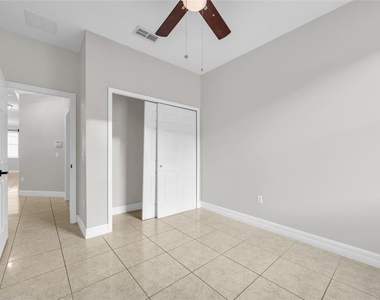 10354 Stratford Pointe Avenue - Photo Thumbnail 21