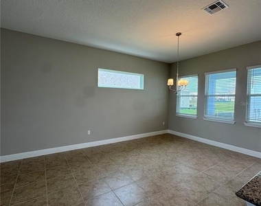 9841 Peebles Street - Photo Thumbnail 16