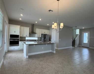 9841 Peebles Street - Photo Thumbnail 8