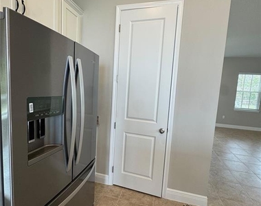 9841 Peebles Street - Photo Thumbnail 13