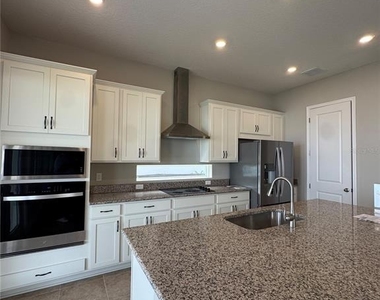 9841 Peebles Street - Photo Thumbnail 4