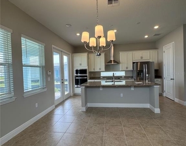 9841 Peebles Street - Photo Thumbnail 10