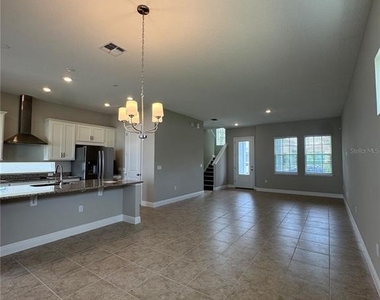 9841 Peebles Street - Photo Thumbnail 7