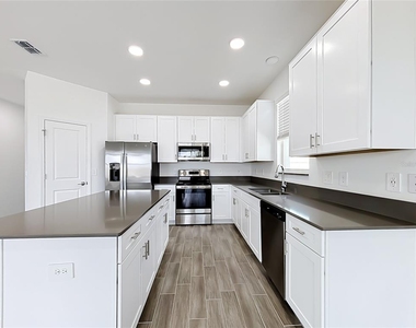 643 Grove Street - Photo Thumbnail 11