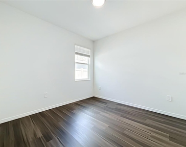 643 Grove Street - Photo Thumbnail 18