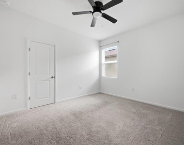 3247 Nightfall Road - Photo Thumbnail 8