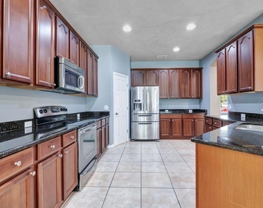 15130 Ovation Drive - Photo Thumbnail 11