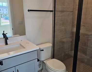 15147 Groveside Road - Photo Thumbnail 4