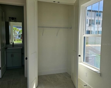15147 Groveside Road - Photo Thumbnail 23