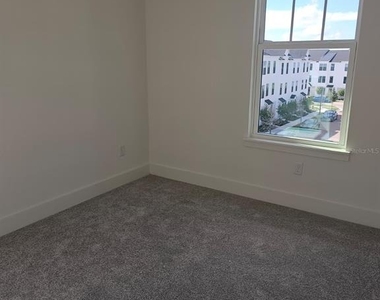 15147 Groveside Road - Photo Thumbnail 32