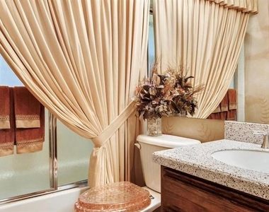 9360 Woodbreeze Boulevard - Photo Thumbnail 5