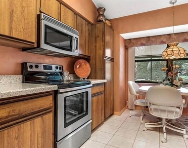 9360 Woodbreeze Boulevard - Photo Thumbnail 16