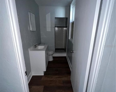 325 S Franklin Street - Photo Thumbnail 2