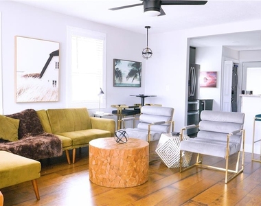 121 N Hollywood Avenue - Photo Thumbnail 1