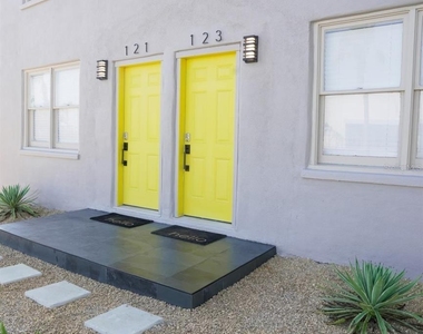 121 N Hollywood Avenue - Photo Thumbnail 15