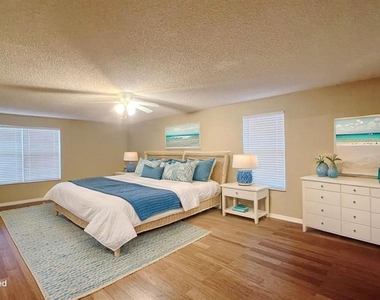 831 Horseshoe Falls Drive - Photo Thumbnail 17