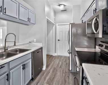 257 Margate Drive - Photo Thumbnail 6