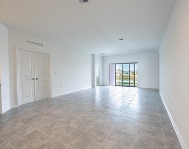 5637 Le Marin Way - Photo Thumbnail 9