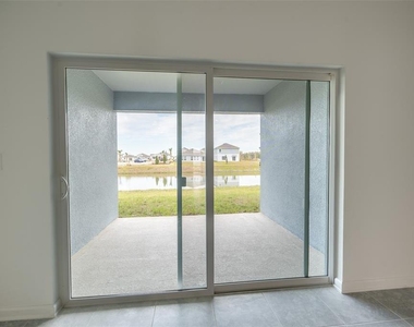 5637 Le Marin Way - Photo Thumbnail 12