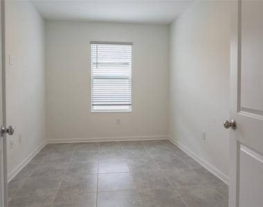 5637 Le Marin Way - Photo Thumbnail 10