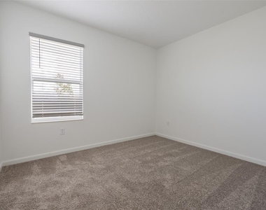 5637 Le Marin Way - Photo Thumbnail 15