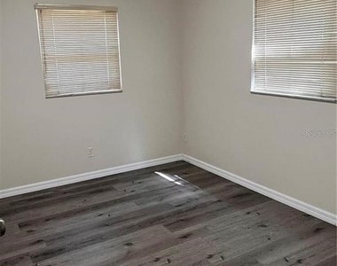548 E Church Avenue - Photo Thumbnail 12