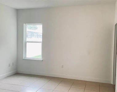 1649 Gayle Ridge Drive - Photo Thumbnail 5