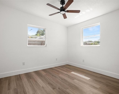 9596 Groveland Street - Photo Thumbnail 11