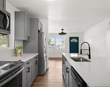 9596 Groveland Street - Photo Thumbnail 2
