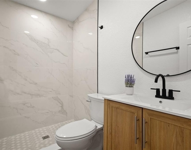 9596 Groveland Street - Photo Thumbnail 3