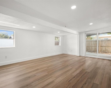 9596 Groveland Street - Photo Thumbnail 24