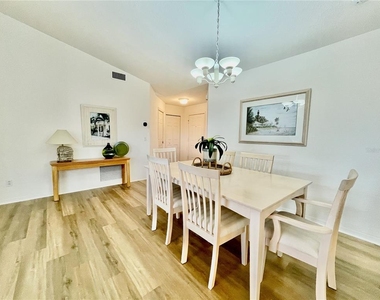 5800 Sabal Trace Drive - Photo Thumbnail 16