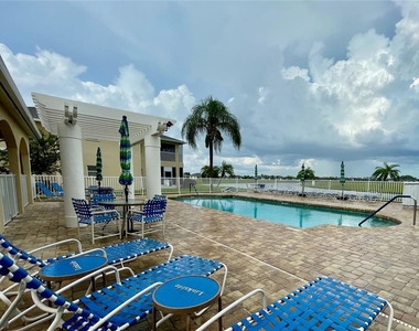 5800 Sabal Trace Drive - Photo Thumbnail 4