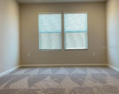 1064 Sugarwood Street - Photo Thumbnail 20