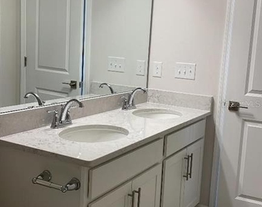 1064 Sugarwood Street - Photo Thumbnail 25