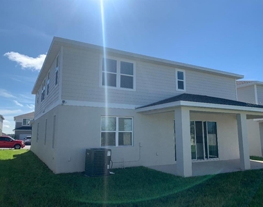 1064 Sugarwood Street - Photo Thumbnail 6