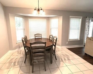 1531 Nw 54th Drive - Photo Thumbnail 4