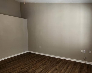 10000 Sw 52nd Avenue - Photo Thumbnail 10