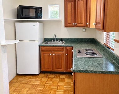 2616 Sw 31st Place - Photo Thumbnail 2