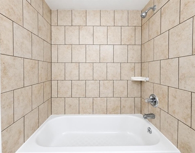 6207 Sw 11th Place - Photo Thumbnail 8