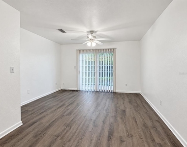 6207 Sw 11th Place - Photo Thumbnail 2