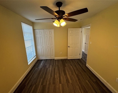 1610 Crest Avenue - Photo Thumbnail 11
