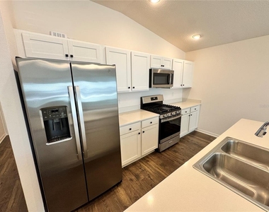 2224 Mansell Path - Photo Thumbnail 2