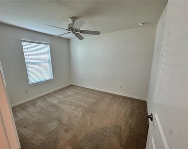 2224 Mansell Path - Photo Thumbnail 8