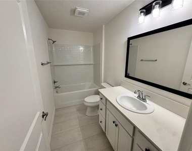 2224 Mansell Path - Photo Thumbnail 10